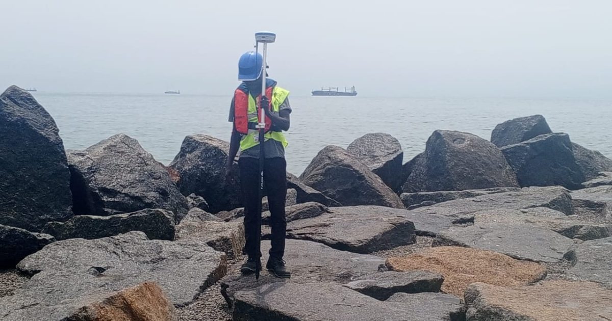 Levé topographique sur ouvrage maritime.